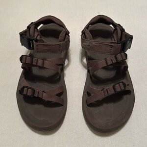 Teva purple sandals